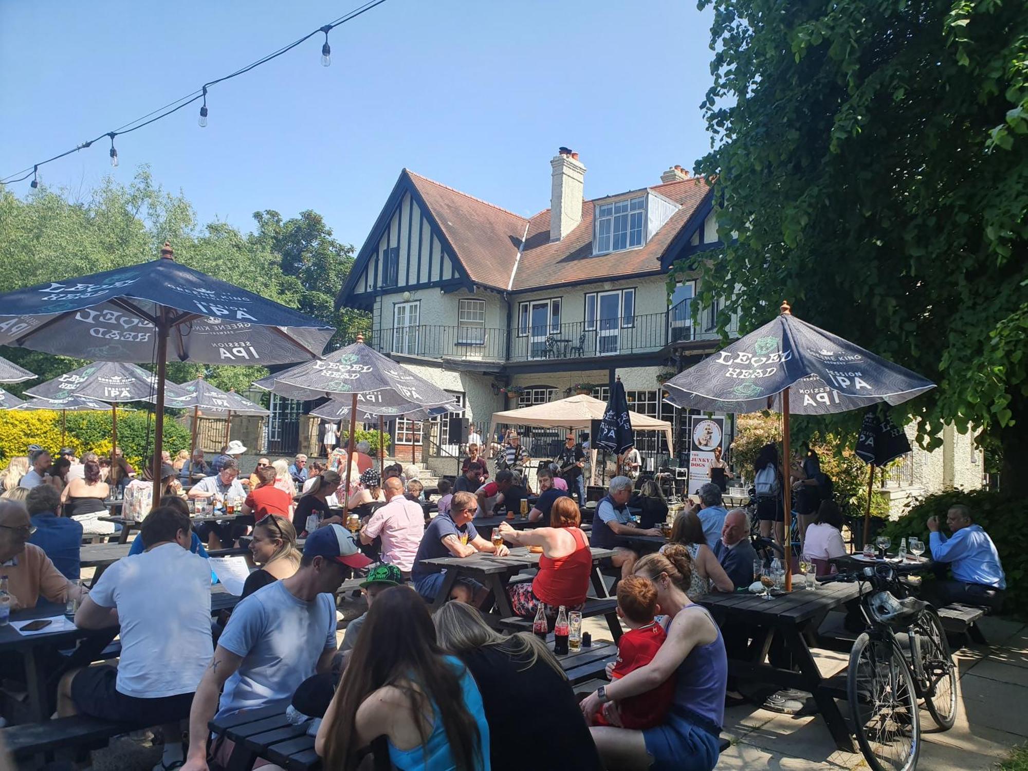 The Weir Hotel Walton-on-Thames Exteriér fotografie